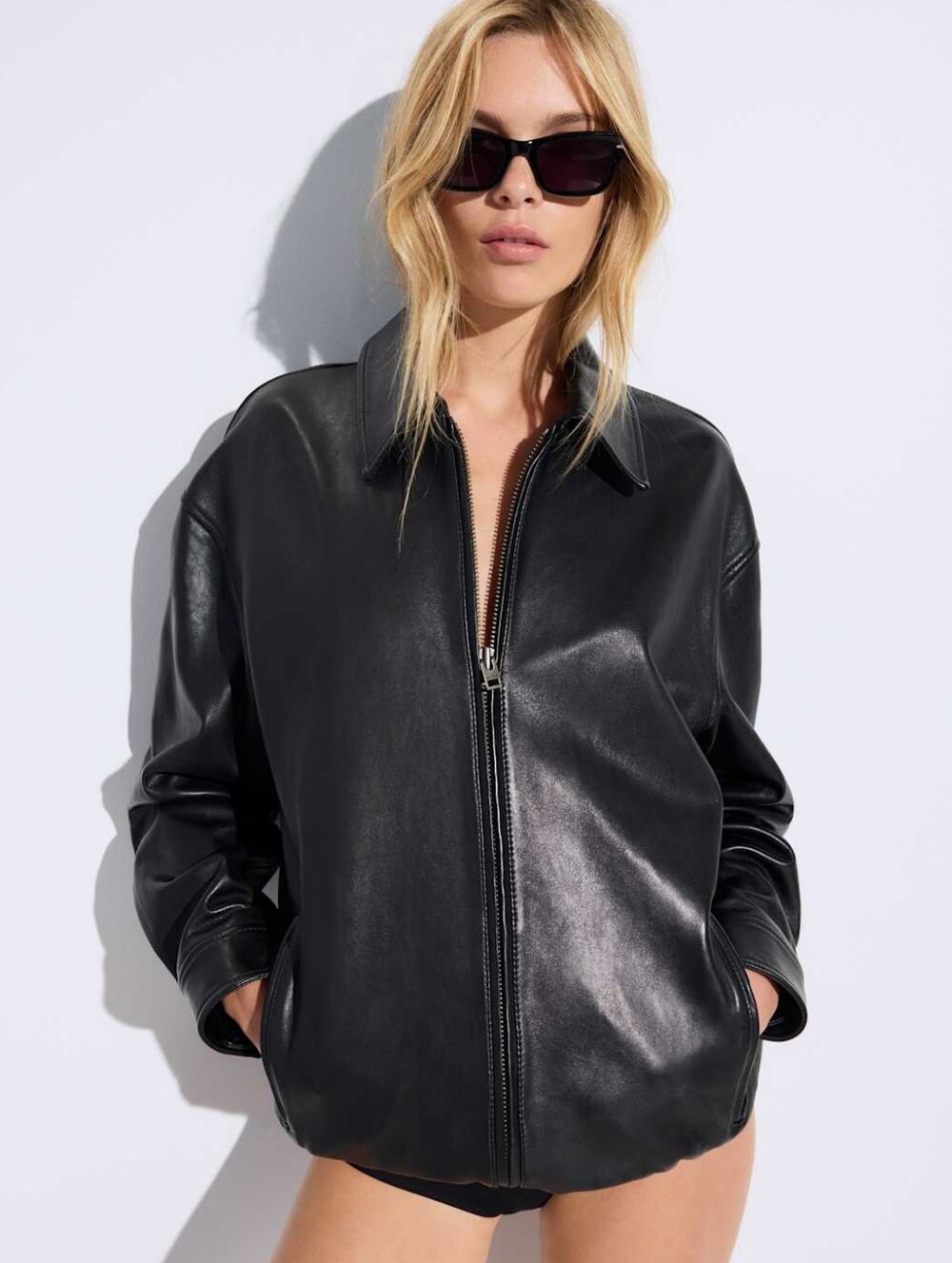 NWT Aritzia Jones Leather Bomber Jacket Black XXS